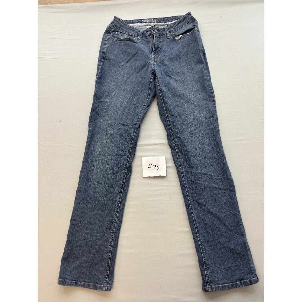 St. Johns Bay Womens Blue Straight Leg Jeans Size 6 Medium Wash 30 Inseam